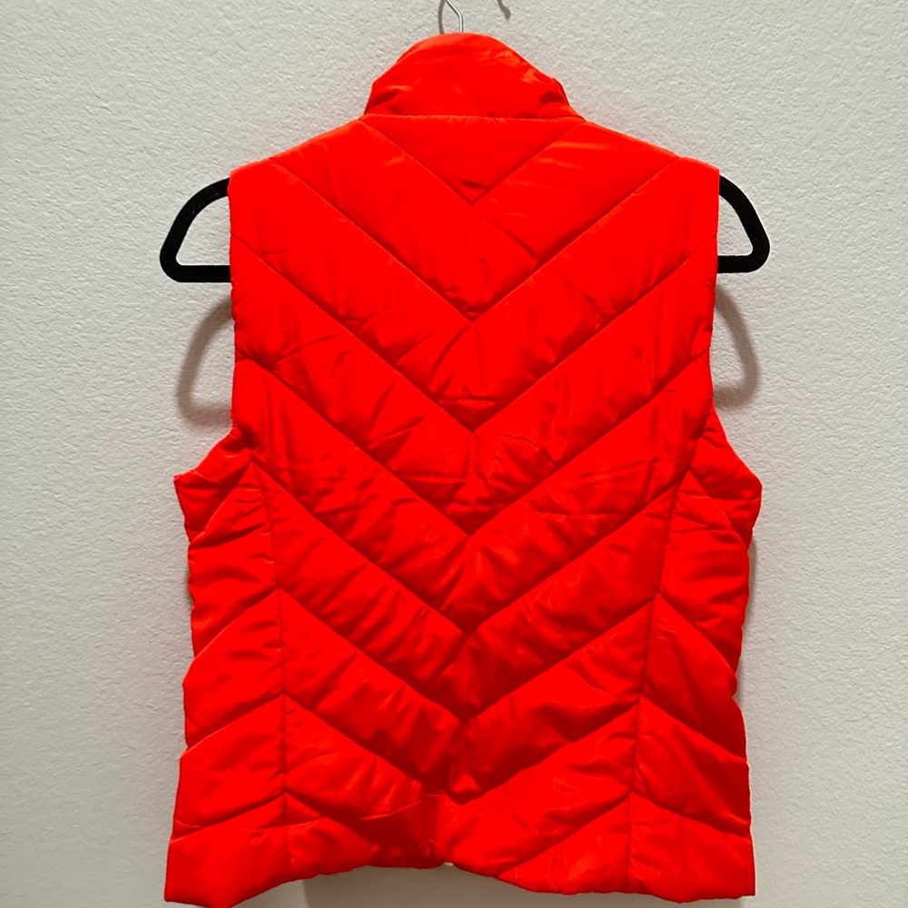 Michael Kors Emerald Bright Ruby Puffer Vest with… - image 4